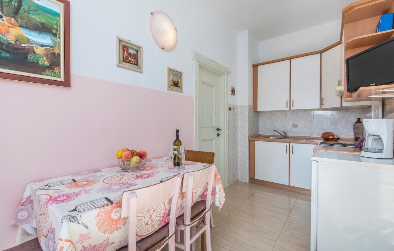 Apartment Complex Orzan Lovrecica Εξωτερικό φωτογραφία