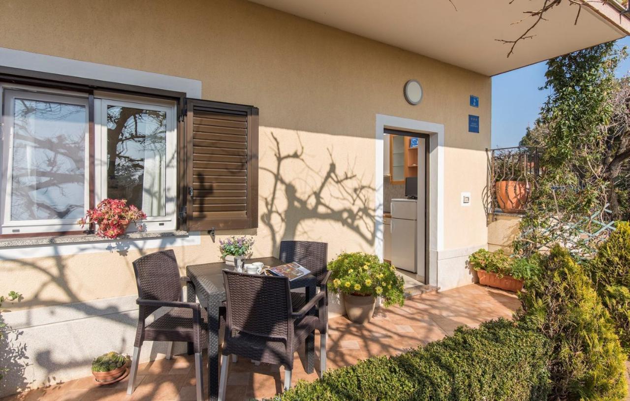 Apartment Complex Orzan Lovrecica Εξωτερικό φωτογραφία