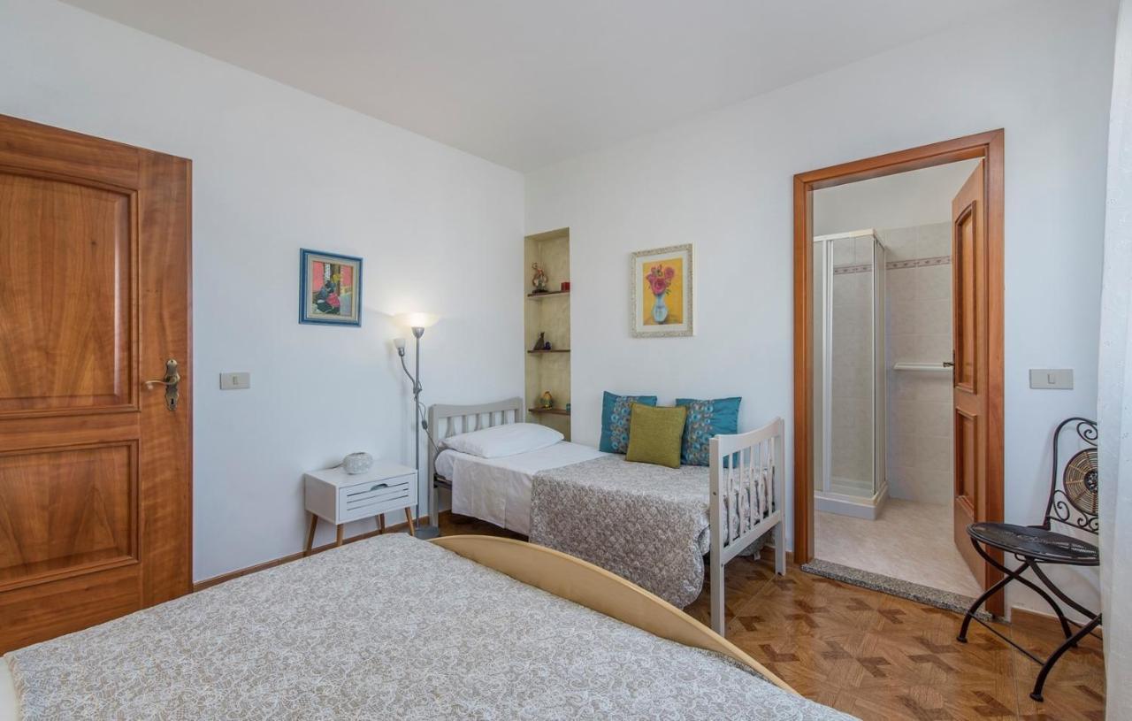 Apartment Complex Orzan Lovrecica Εξωτερικό φωτογραφία