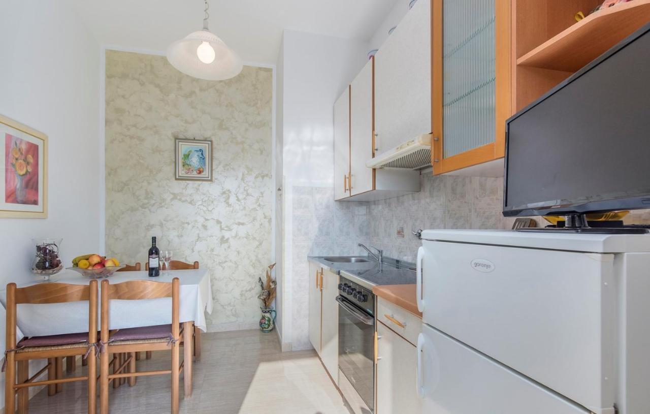 Apartment Complex Orzan Lovrecica Εξωτερικό φωτογραφία