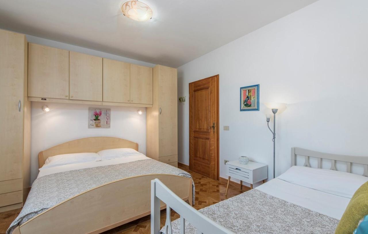 Apartment Complex Orzan Lovrecica Εξωτερικό φωτογραφία