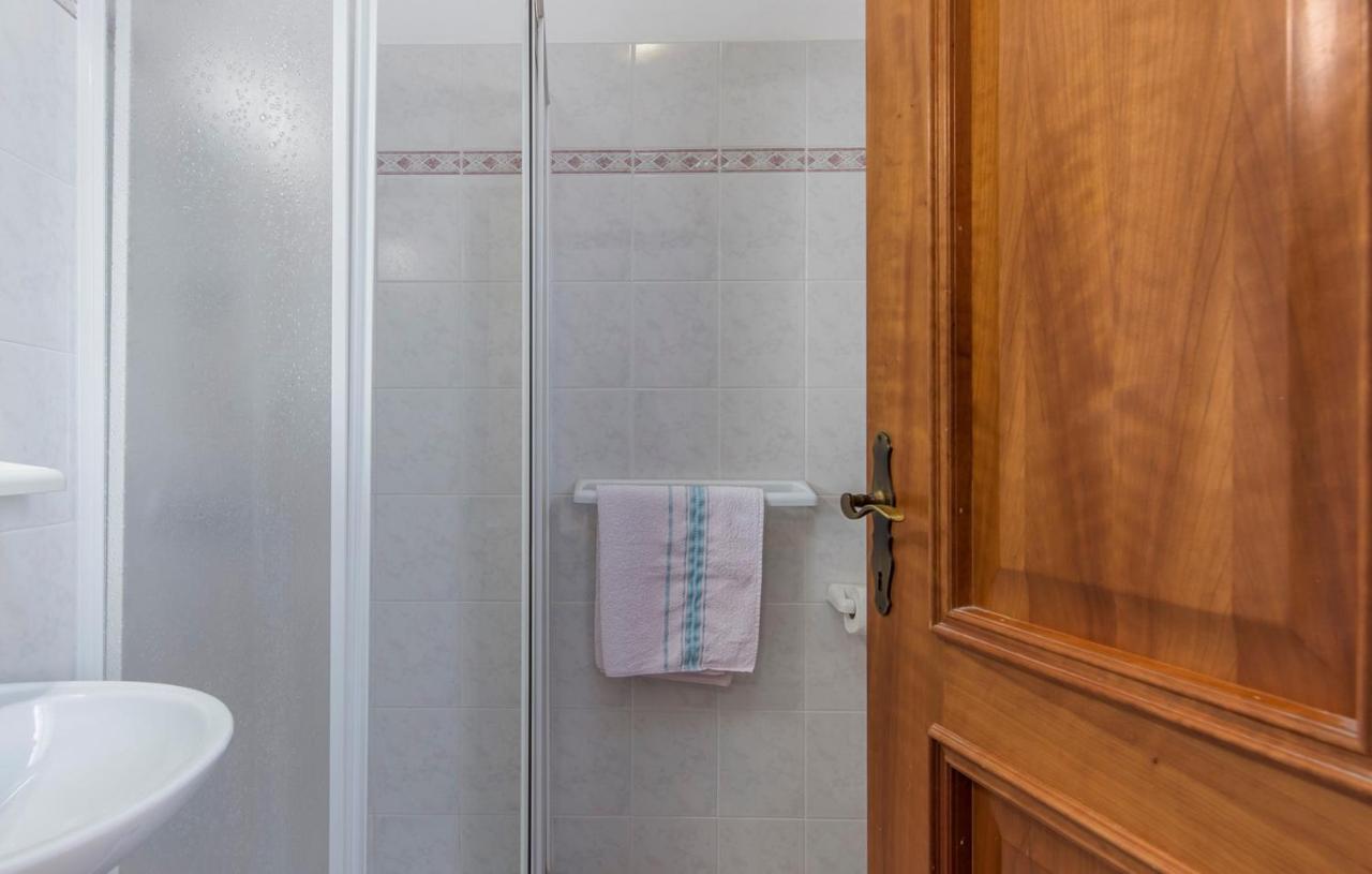 Apartment Complex Orzan Lovrecica Εξωτερικό φωτογραφία