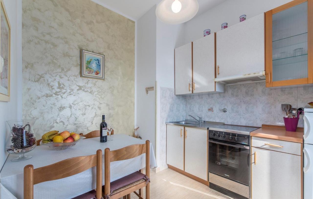 Apartment Complex Orzan Lovrecica Εξωτερικό φωτογραφία