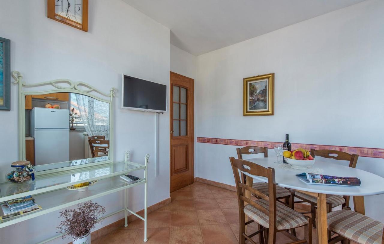 Apartment Complex Orzan Lovrecica Εξωτερικό φωτογραφία