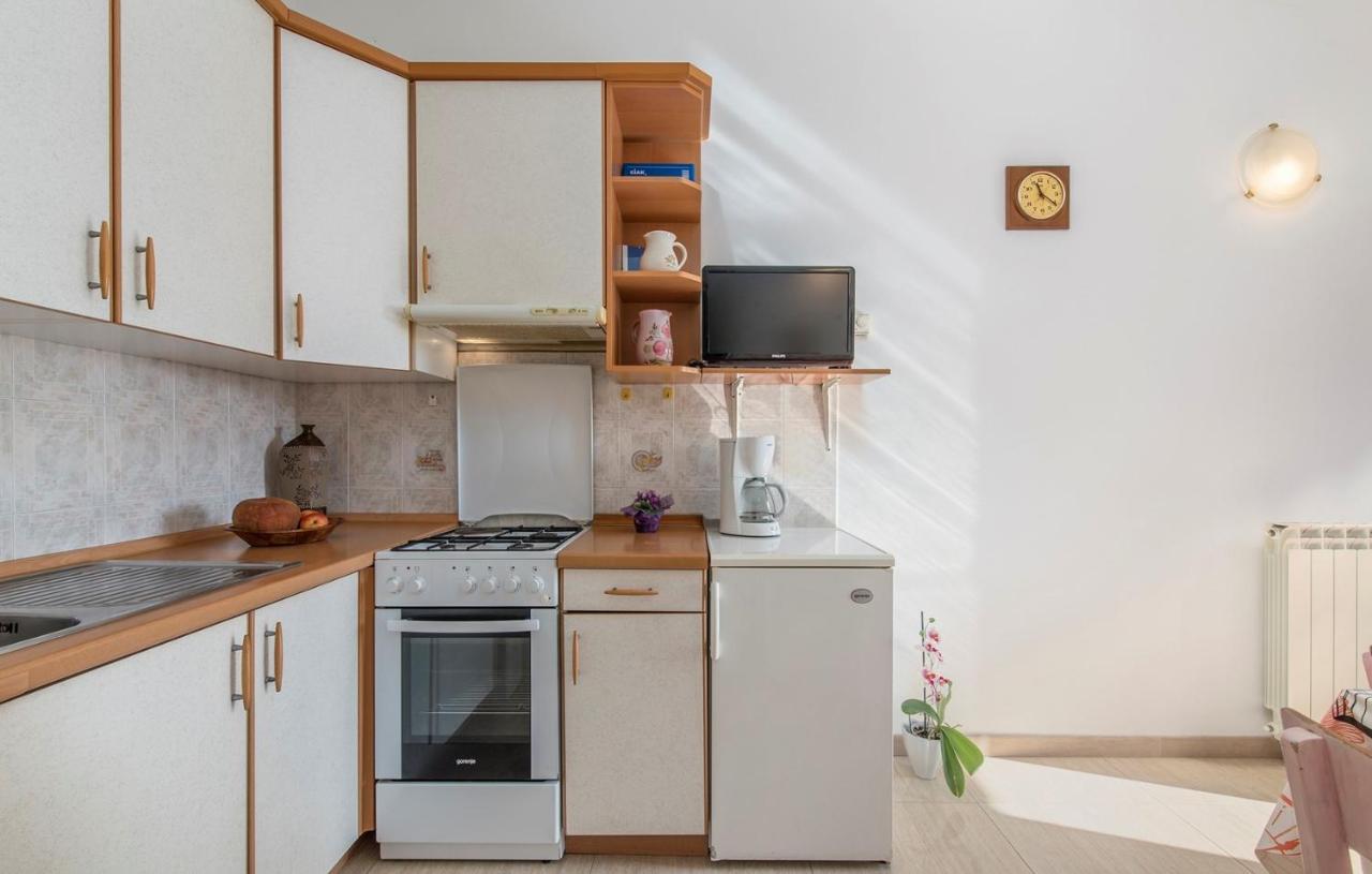 Apartment Complex Orzan Lovrecica Εξωτερικό φωτογραφία